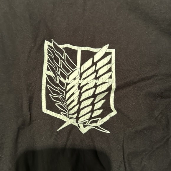 Attack on titan long sleeve shirt - Picture 2 of 6